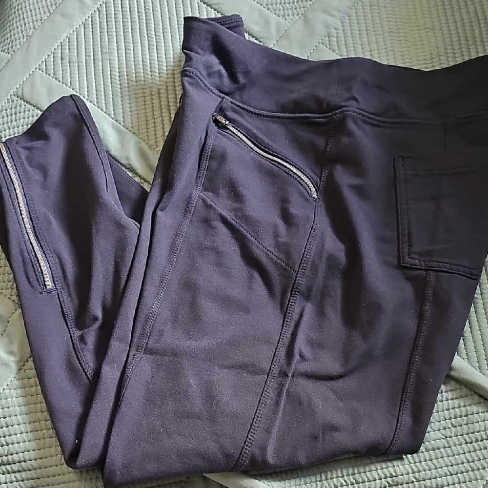 Athleta Medium Navy Leggings with Zipper Pockets